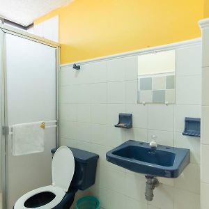 Habitación con 2 Camas Individuales